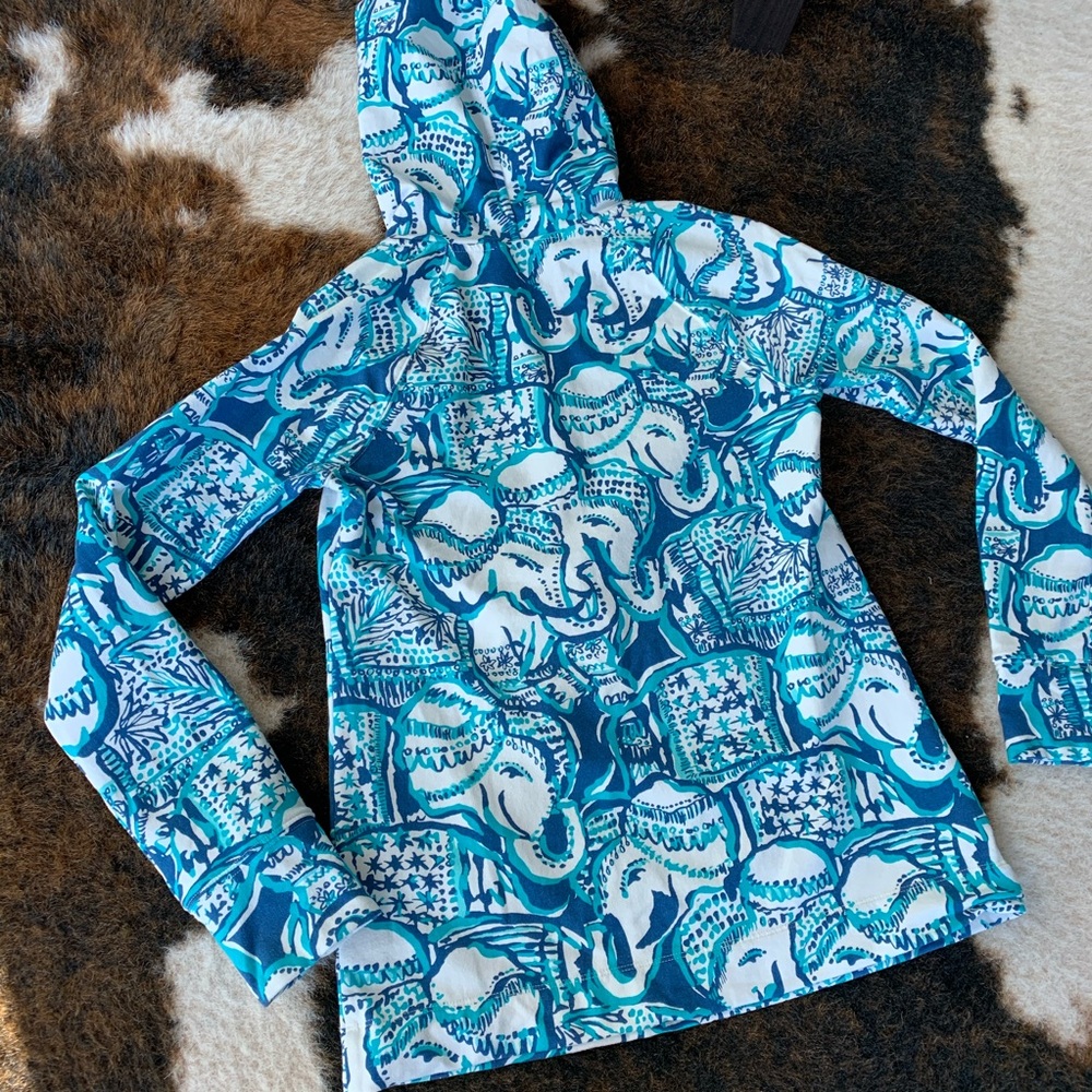 Lilly Pulitzer Keep On Trunkin Hooded Popover XS - Picture 4 of 8